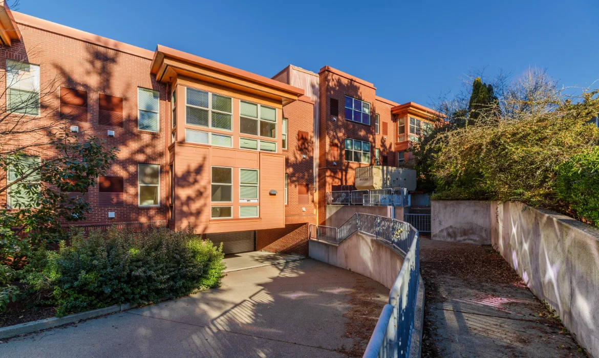 Exterior_11