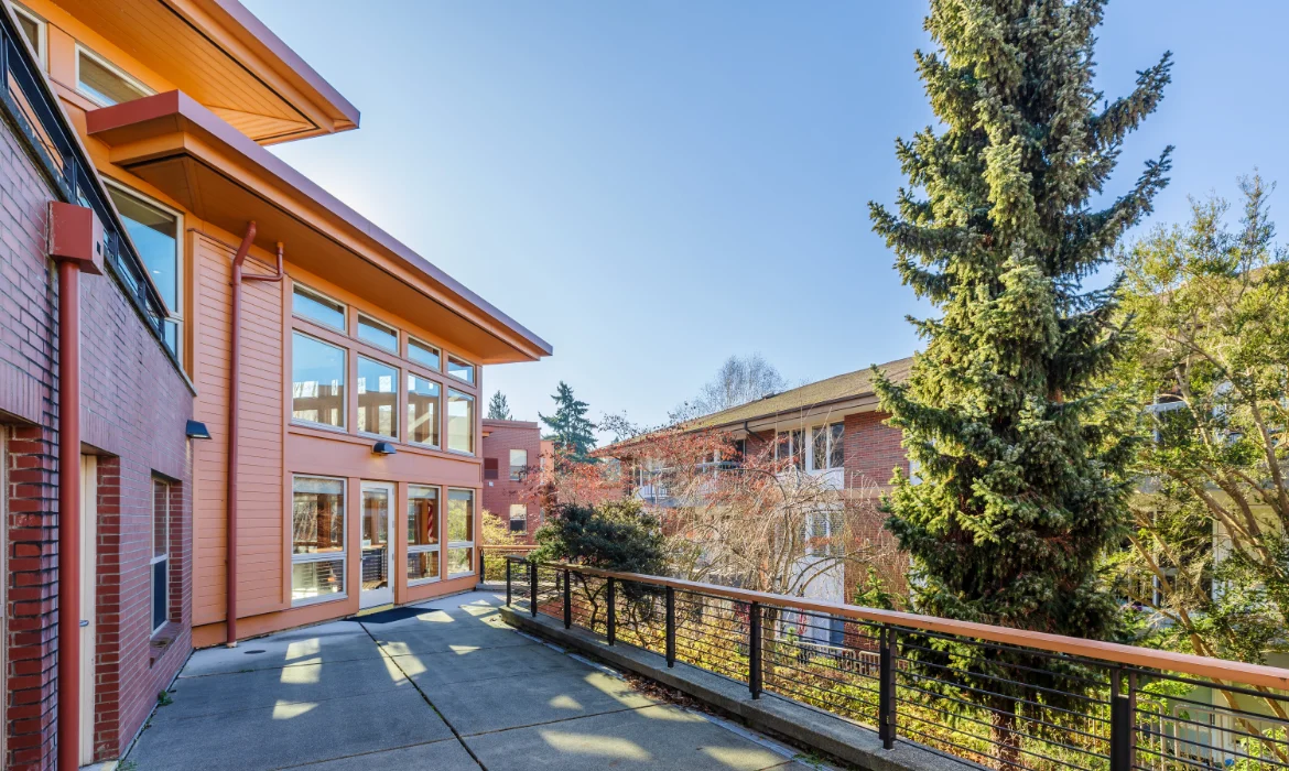 Exterior_22